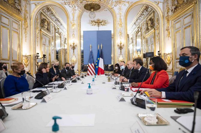 Fransa Cumhurbaşkanı Macron, Abd Başkan Yardımcısı Harris İle Görüştü