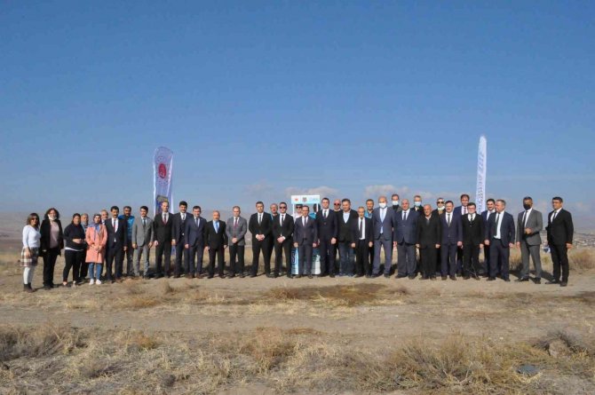 Sungurlu Adalet Ormanına 300 Fidan Dikildi
