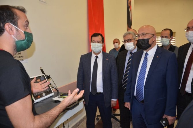 Devlet Hastanesi’ne Alınan Göz Biyometri Cihazı’nın Tanıtımı Yapıldı