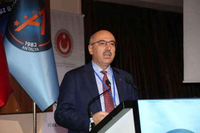 Uluslararası Türk Deniz Ticareti Tarihi Sempozyumu Başladı