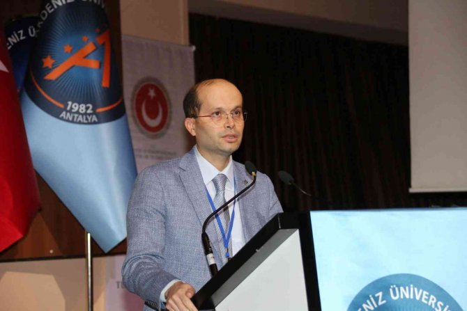 Uluslararası Türk Deniz Ticareti Tarihi Sempozyumu Başladı