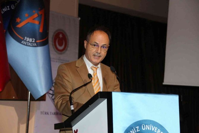 Uluslararası Türk Deniz Ticareti Tarihi Sempozyumu Başladı