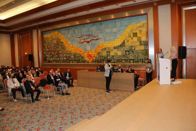 Rektör Özkan: “Plastik Cerrahinin Ve Plastik Cerrahların Dünyayı Değiştirebileceğini Biliyorum”