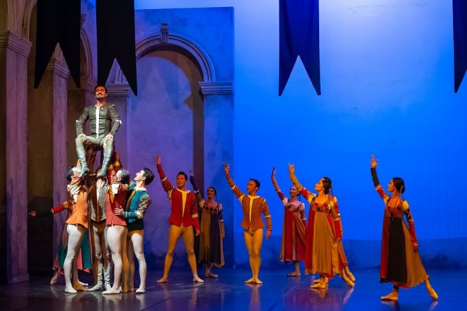 ‘Romeo Ve Juliet’ Balesi Sahneye Çıkıyor