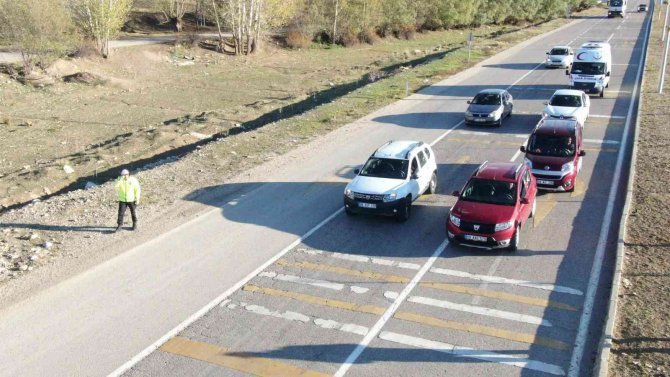 Bayburt’ta Droneli Trafik Denetimi