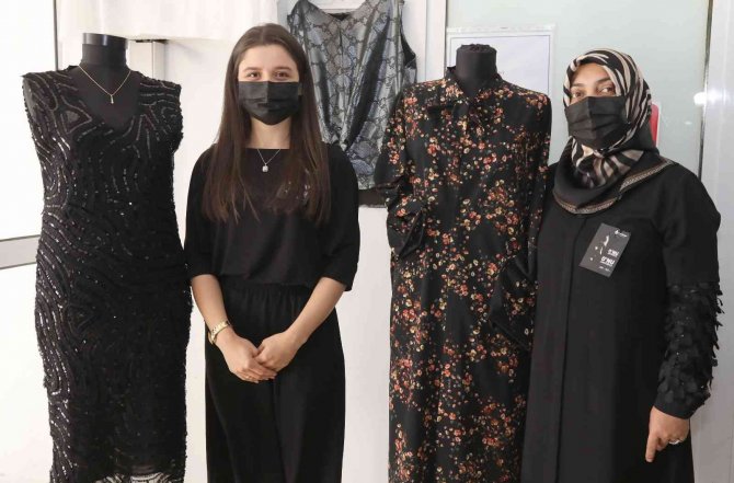 Atatürk Anısına "Cumhuriyet" Dönemi Kıyafetleri Sergisi