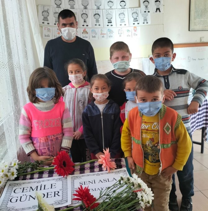 Öğrenciler, Ölen Arkadaşlarını Unutmadı