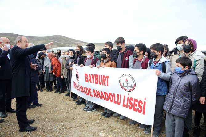 Bayburt’ta Milli Ağaçlandırma Seferberliği: 15 Bin Fidan Dikildi