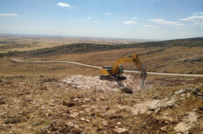 Silvan’a Bağlı 19 Kırsal Mahallenin Su Sorunu Çözülüyor