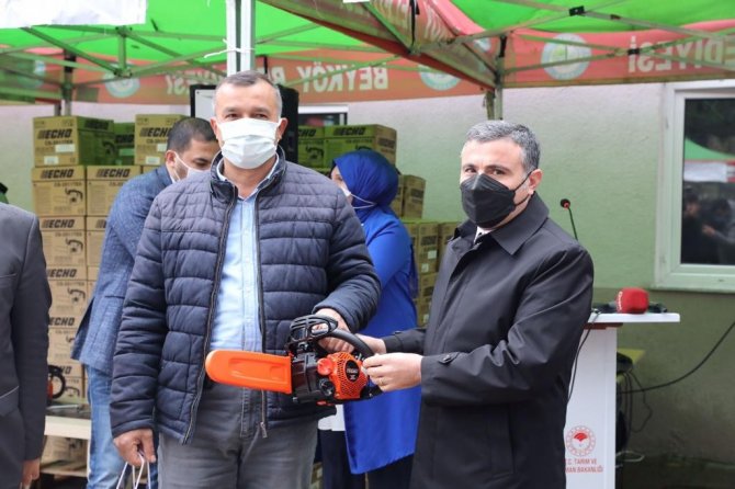 Çiftçilere Ekipman Desteği