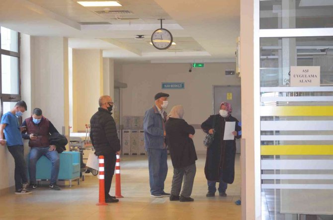 Bakan Koca Açıkladı, Vatandaşlar Hastaneye Koştu