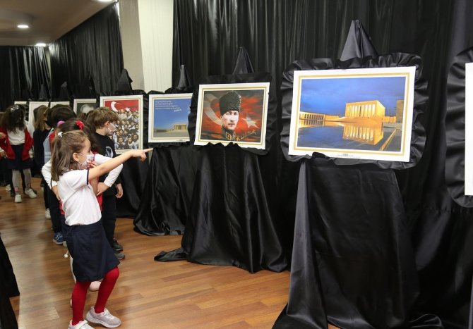 Gaziantep Kolej Vakfı’nda Atatürk Sergisi