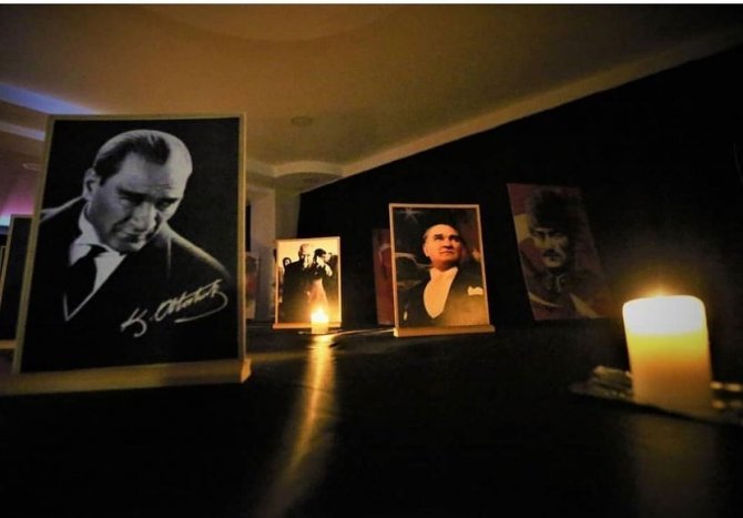 Gaziantep Kolej Vakfı’nda Atatürk Sergisi