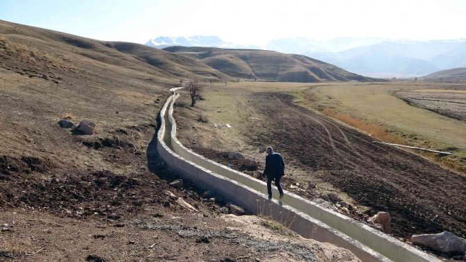 Suüstü Köyünün 60 Yıllık Su Kanalı Sıkıntısı Sona Erdi