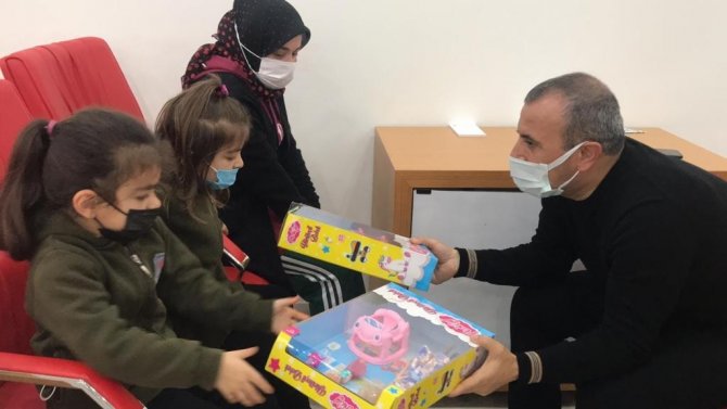 Vali Bir Günde 278 Vatandaşın Sorun Ve Taleplerini Dinledi