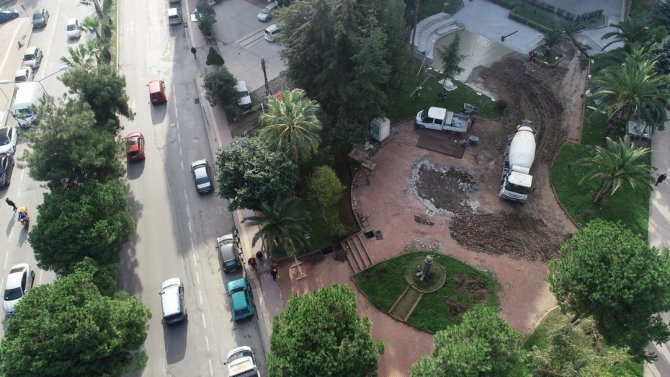 Uğur Mumcu Parkı Yenileniyor