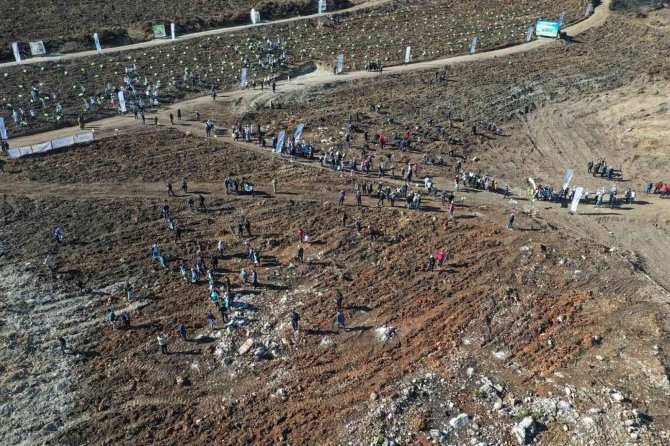 Isparta Çandır’da 12 Bin 503 Fidan Toprakla Buluştu
