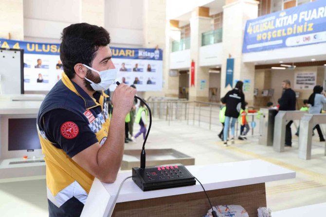 Korona Aşılamasında Son Sıradaki Şanlıurfa’da Kitap Fuarında Aşı Standı Açıldı