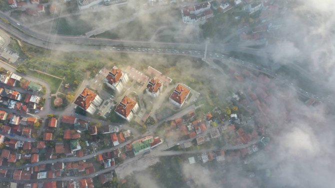 Sis Bulutlarının Mest Eden Dansı