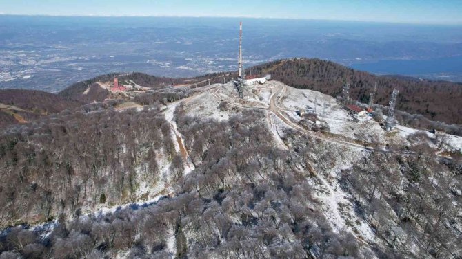 Kartepe’ye Sezonun İlk Karı Yağdı