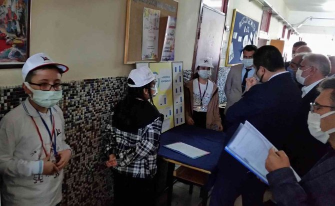 Kulu’da Tübi̇tak 4006 Bilim Fuarı Düzenlendi