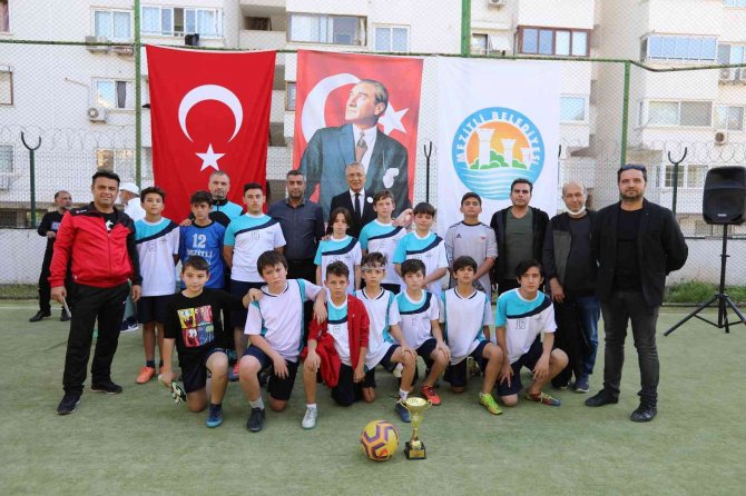 Mezitli Belediyesi, 10 Kasım Atatürk’ü Anma Futbol Turnuvası Düzenledi