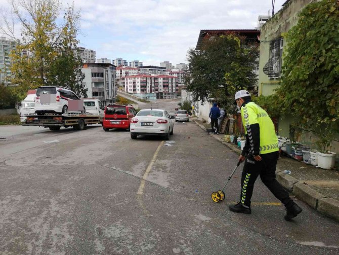 Hafif Ticari Araç İle Tır Çarpıştı: 6 Yaralı