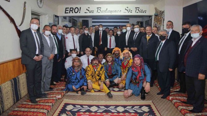 Vali Çelik Yaren Gecesine Misafir Oldu