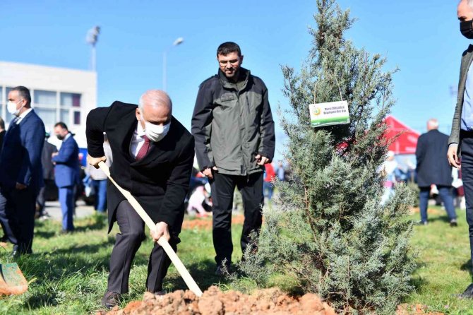 Trabzon’da Fidanlar Toprakla Buluştu