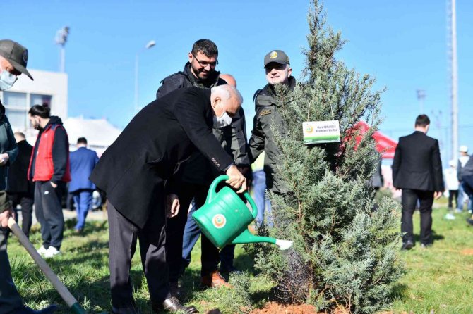 Trabzon’da Fidanlar Toprakla Buluştu