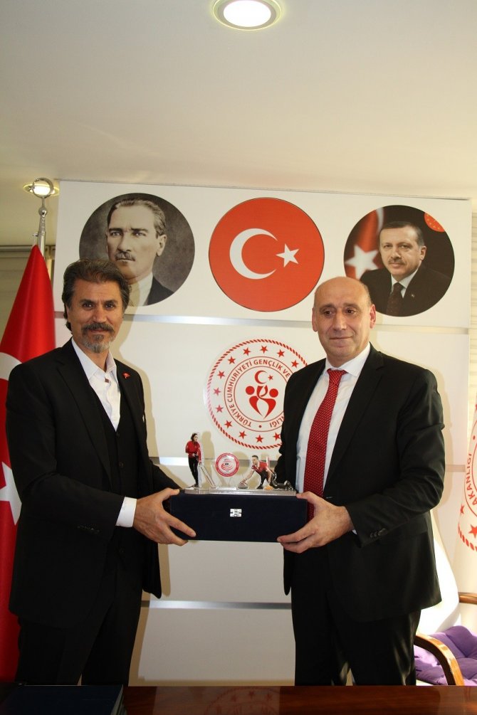 Curling Federasyonu’ndan Öztürk’e Hayırlı Olsun Ziyareti