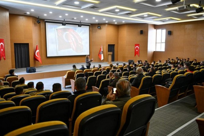 Van’da Düzensiz Göçle Mücadele Semineri Düzenlendi