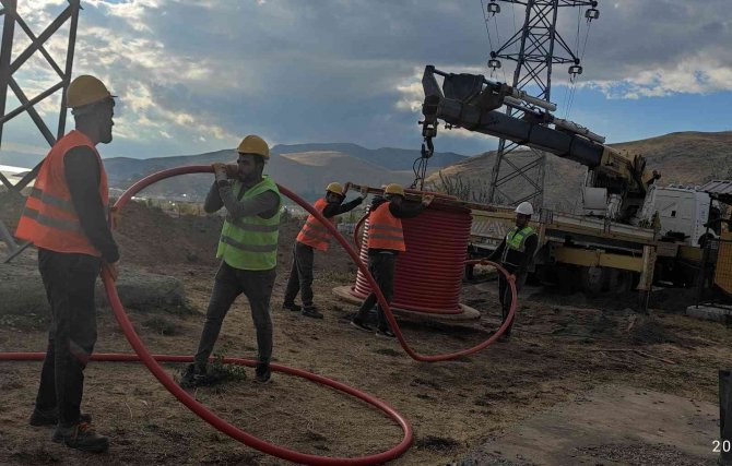 Vedaş Alt Yapıları Güçlendiriyor