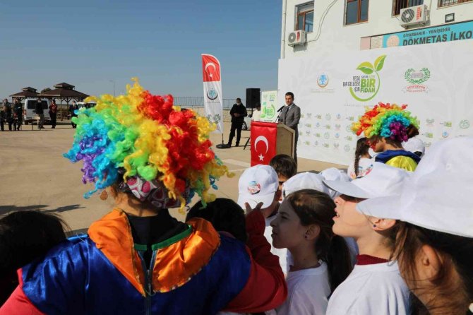 Yenişehir’de 500 Fidan Toprakla Buluştu