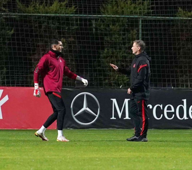 A Milli Futbol Takımı, Cebelitarık Maçına Hazır