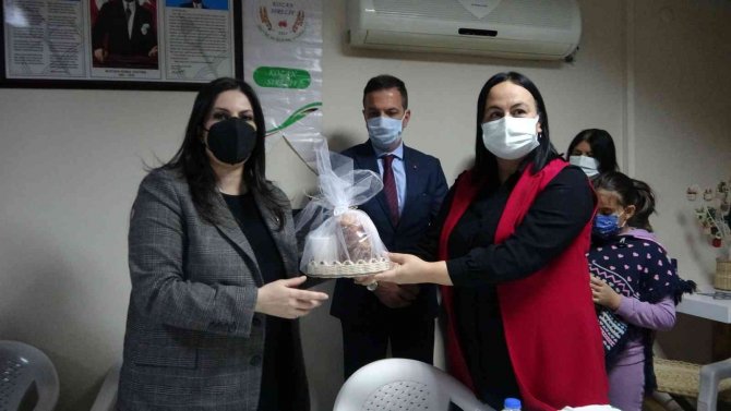 Ak Parti Genel Başkan Yardımcısı Sarıeroğlu, Kadın Kooperatiflerini Ziyaret Etti
