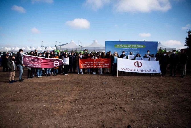 Anadolu Üniversitesi De Millî Ağaçlandırma Günü’ne Destek Verdi