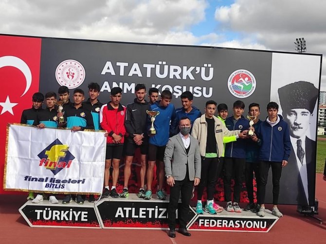 Ankara’dan 2 Kupa İle Döndüler