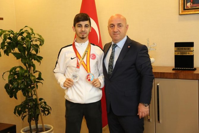 Eray Şamdan, Dünya Şampiyonluğu İçin Tatamiye Çıkıyor