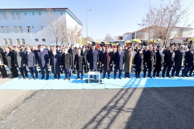 Bakan Kurum: “Ağrı’yı Bölgesinde Lider Şehir Yapmak İçin Çalışıyoruz”