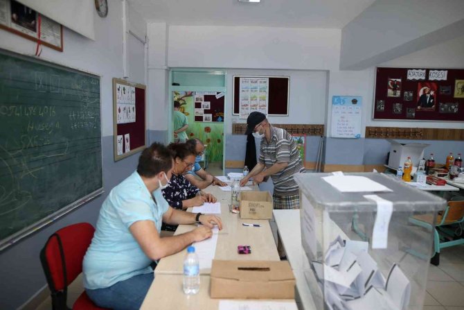 Bulgaristan Tarihinde İlk Kez Bir Parti Lideri Türk Cumhurbaşkanı Adayı