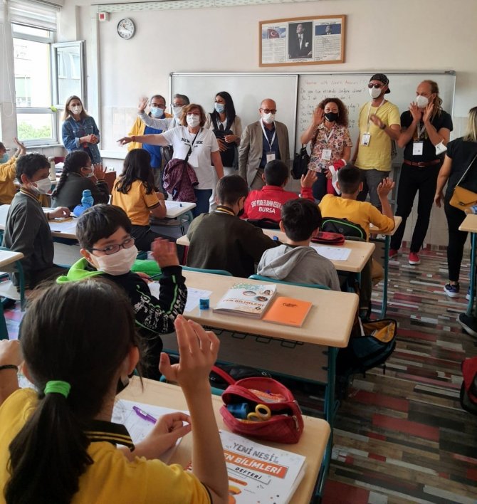 Bursalı Okul 12 Ulusal Kalite Etiketi Ve 2 Avrupa Kalite Etiketi Aldı