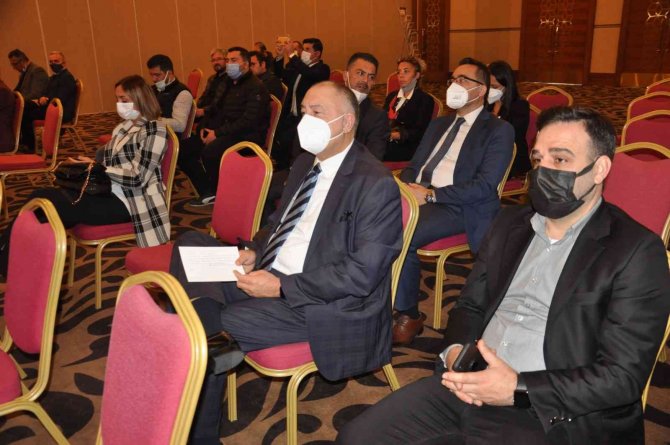 Türkiye’de Çıkarılan Mermerin Yüzde 5’i İşlenebiliyor, Yüzde 95’i İse Çöpe Gidiyor