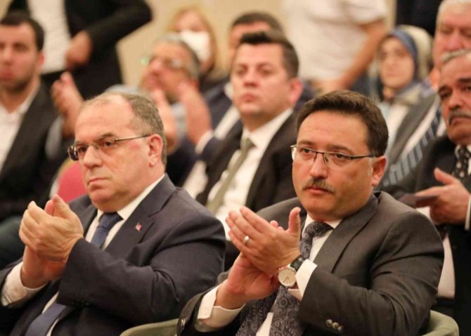 Türkiye’de Çıkarılan Mermerin Yüzde 5’i İşlenebiliyor, Yüzde 95’i İse Çöpe Gidiyor