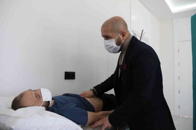 Karnından 2 Kiloluk 20 Santimetre Büyüklüğünde Tümör Çıktı