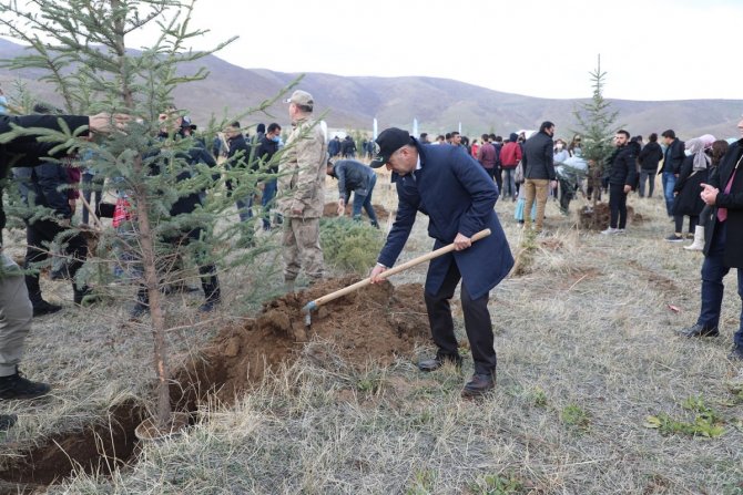 Bitlis’te Fidan Dikme Seferberliği