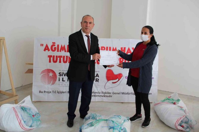 Ev Hanımları Balık Ağı Örerek Meslek Sahibi Oldu