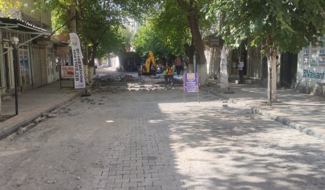 Hilvan Ve Siverek’teki Eksiklikleri Büyükşehir Belediyesi Gideriyor