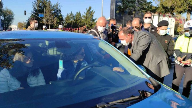 “Bir Hareketine Bakar Hayat” Sloganıyla Emniyet Kemeri Kullanımına Dikkat Çektiler