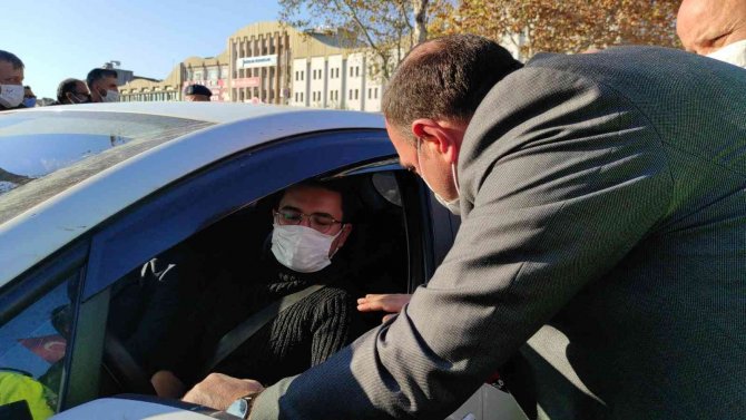 “Bir Hareketine Bakar Hayat” Sloganıyla Emniyet Kemeri Kullanımına Dikkat Çektiler